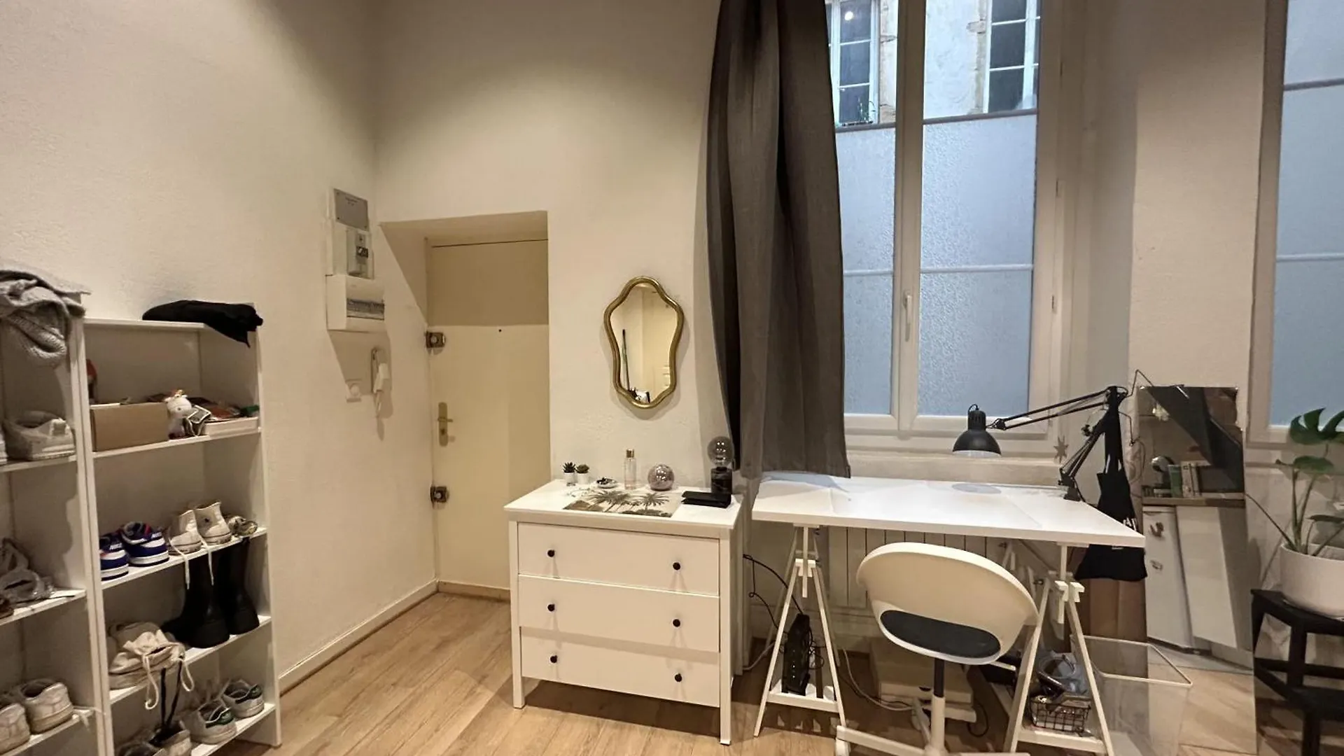 Comfortable 40 M Love Cocoon Lyon France